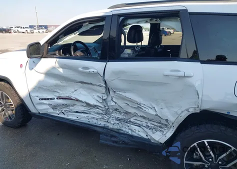 2020 Jeep Grand Cherokee Trailhawk из США, поврежденный, VIN 1C4RJFLG2LC137539